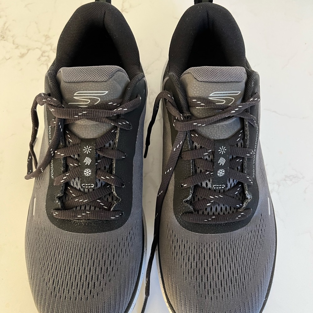 NWOT Skechers Running Shoes - Waterproof: GO RUN Pure 4